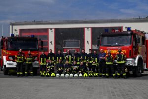 Mehr über den Artikel erfahren Neue Feuerwehrfrauen- und Männer fertig mit der Ausbildung